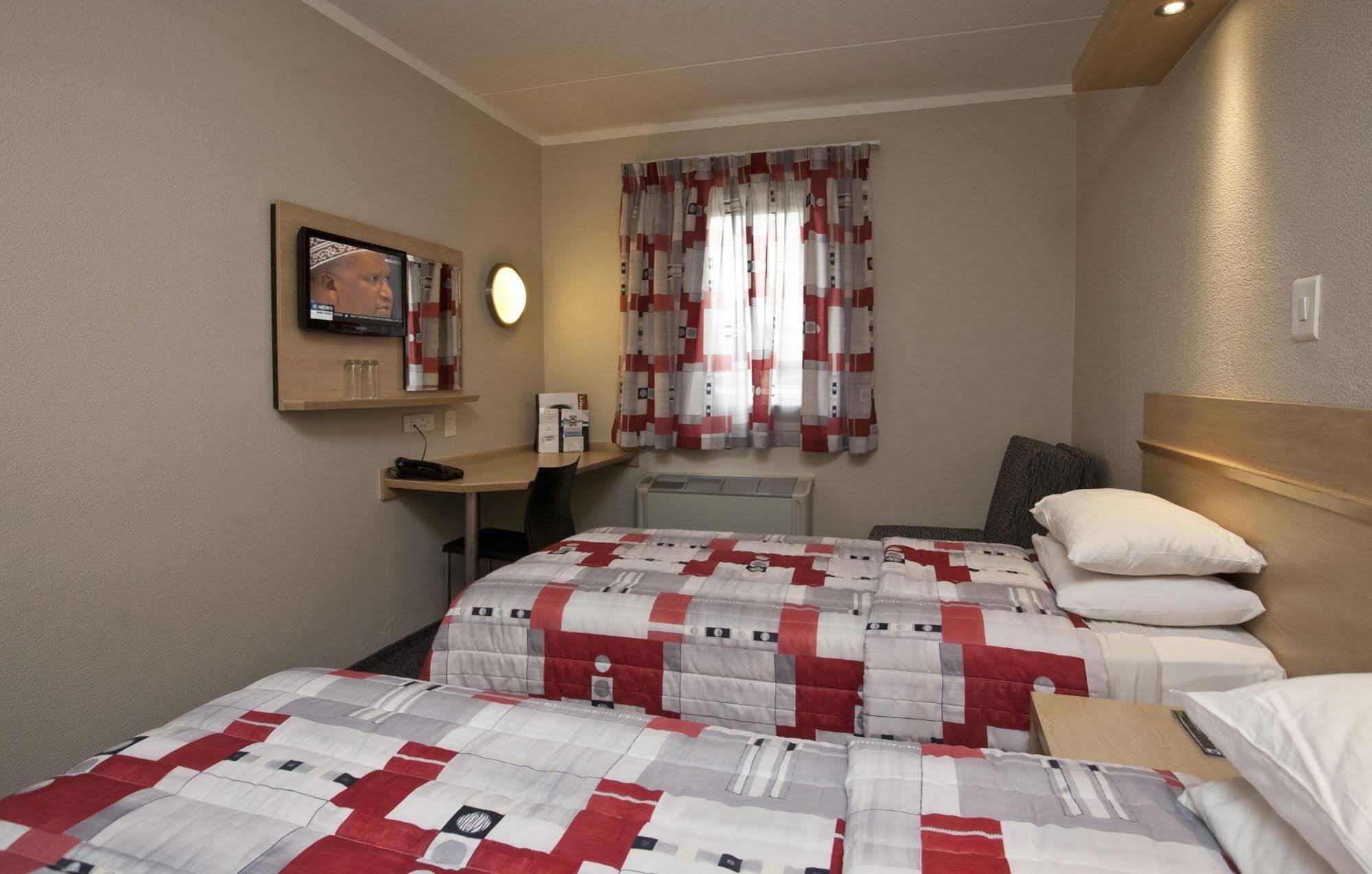 Road Lodge Carnival City Brakpan Bagian luar foto